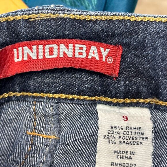 Union Bay Distressed Denim Capri Jeans Juniors Size 9 Y2K Grunge‎ Embroidered - Picture 5 of 9